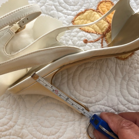 Shoes - Picture 5 of 5